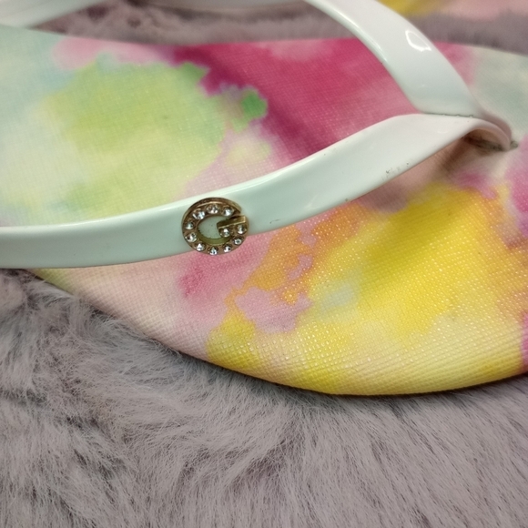 GUESS GBG Los Angeles pastel & white thong style flip flop sandals sz 8 - Picture 7 of 7